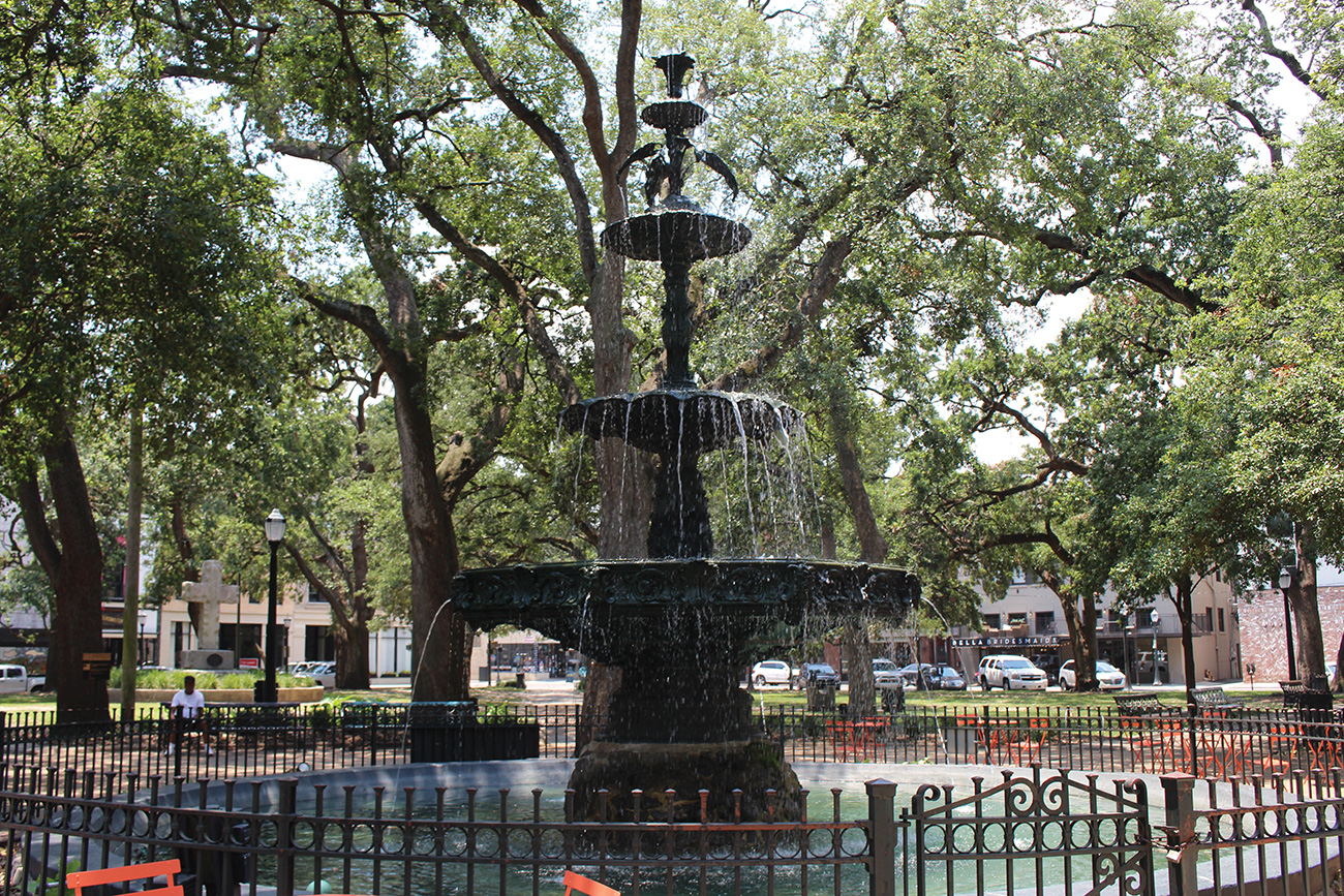 Bienville Square fountain