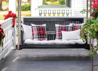 Tour a Midtown Home Decked for the Holidays