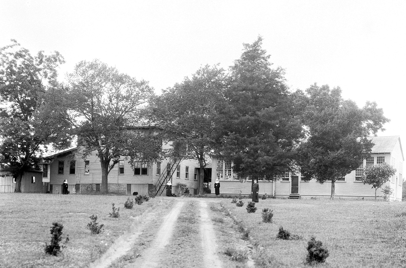 black & white photo of the old Zimmer Memorial Home in Toulminville