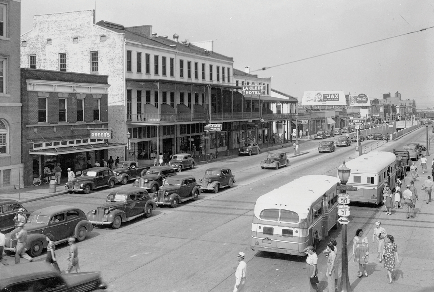 Vintage photograph of Government Street 