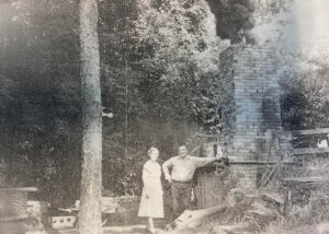 Historic photo of the owners of Pinewood Pottery in Fairhope, Alabama