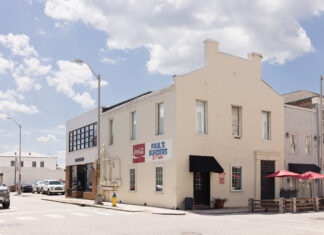 Restaurant Review: Paul’s Burgers and Fries