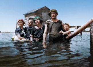 Family of Swimmers, circa 1900